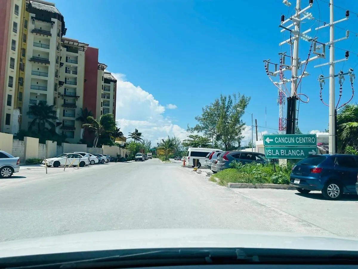 קנקון Punta Me Apartments & Rooms Near Punta Sam Ferry Beach